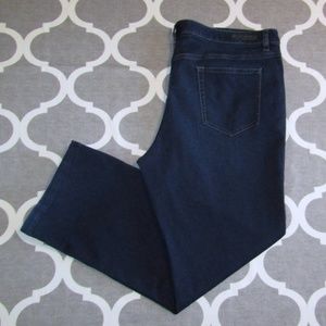 Elie Tahari Adena Straight Leg Relaxed Jeans Sz 20